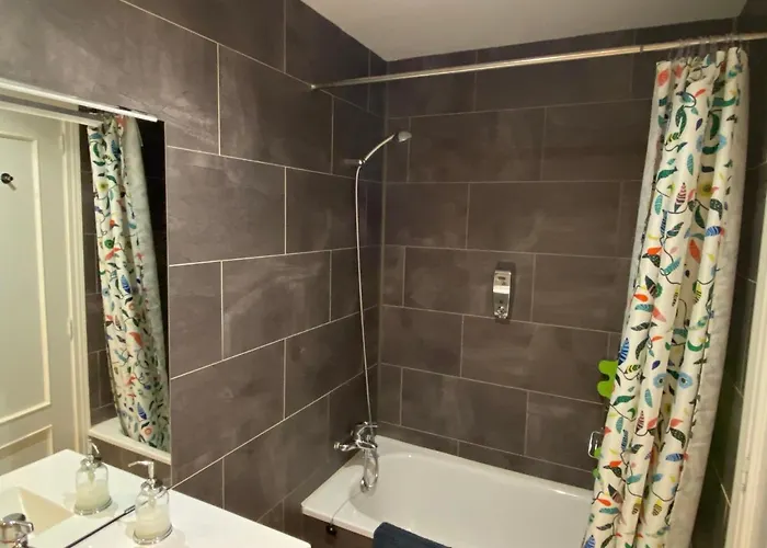 Ideal A La Entrada De Salamanca !!! 아파트